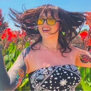 Meet your Posher, Halie